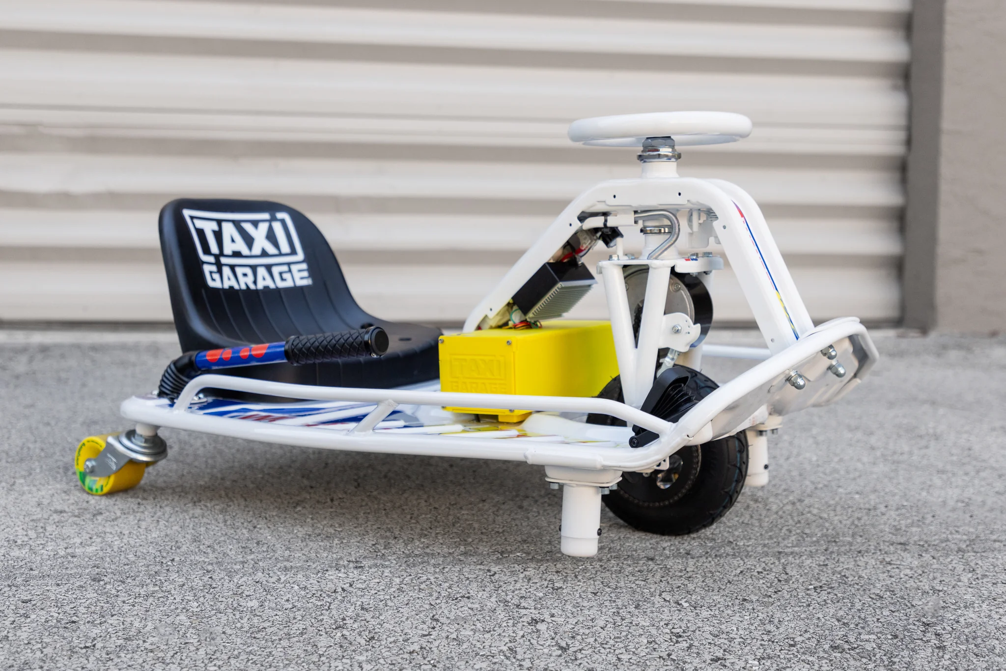 'Ricky Bobby Jr.' Stage 1 Taxi Garage Crazy Cart INVENTORY - Image 10