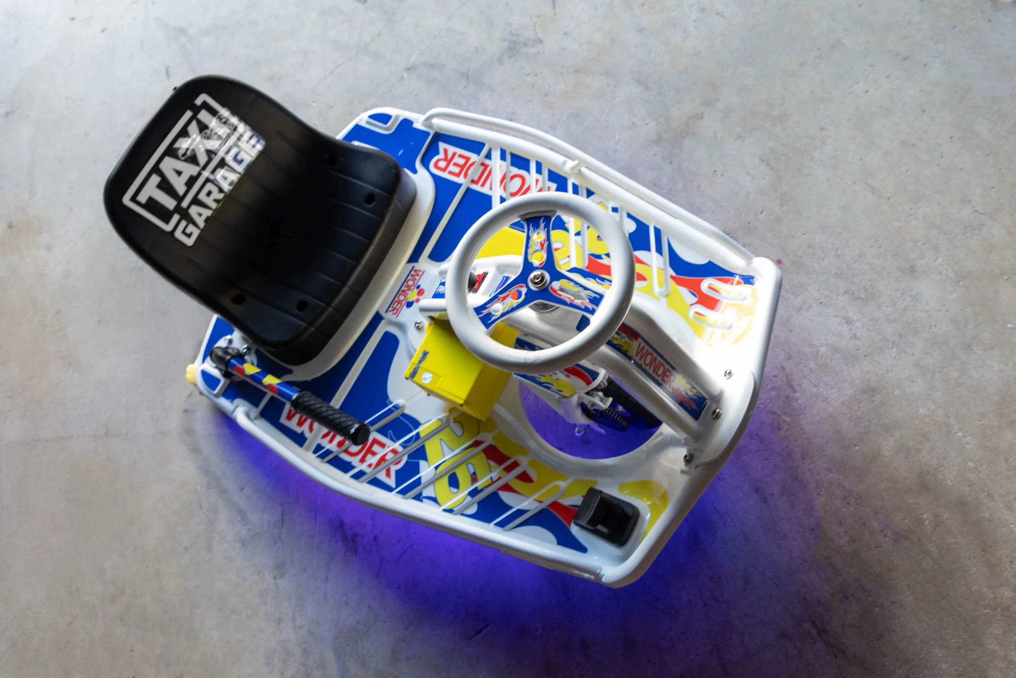 'Ricky Bobby Jr.' Stage 1 Taxi Garage Crazy Cart INVENTORY - Image 3