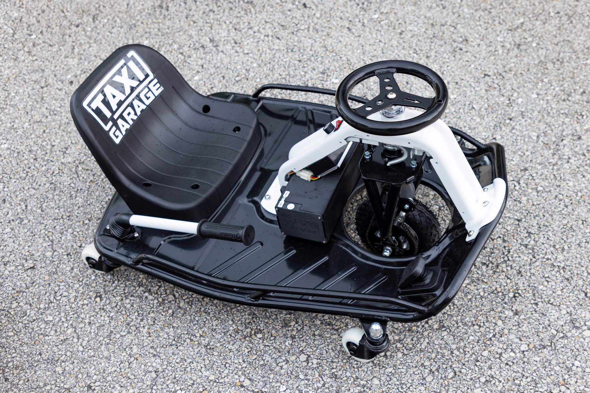 Stage 1 PAIR of TWO Taxi Garage Crazy Carts INVENTORY - Image 6