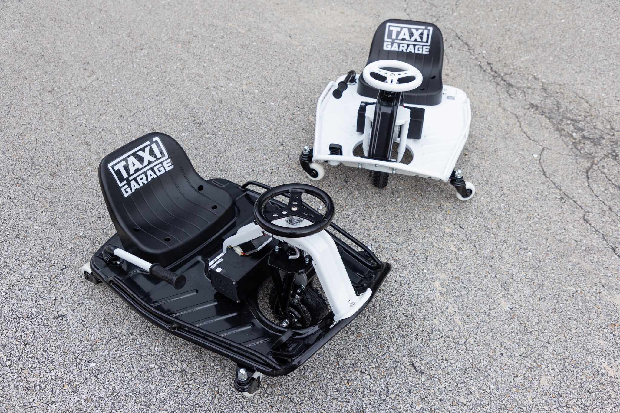 Stage 1 PAIR of TWO Taxi Garage Crazy Carts INVENTORY - Image 8