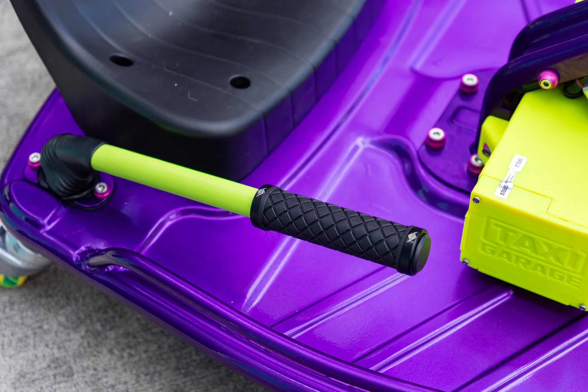 Stage 4 Taxi Garage Crazy Cart Gradient Fade INVENTORY - Image 4