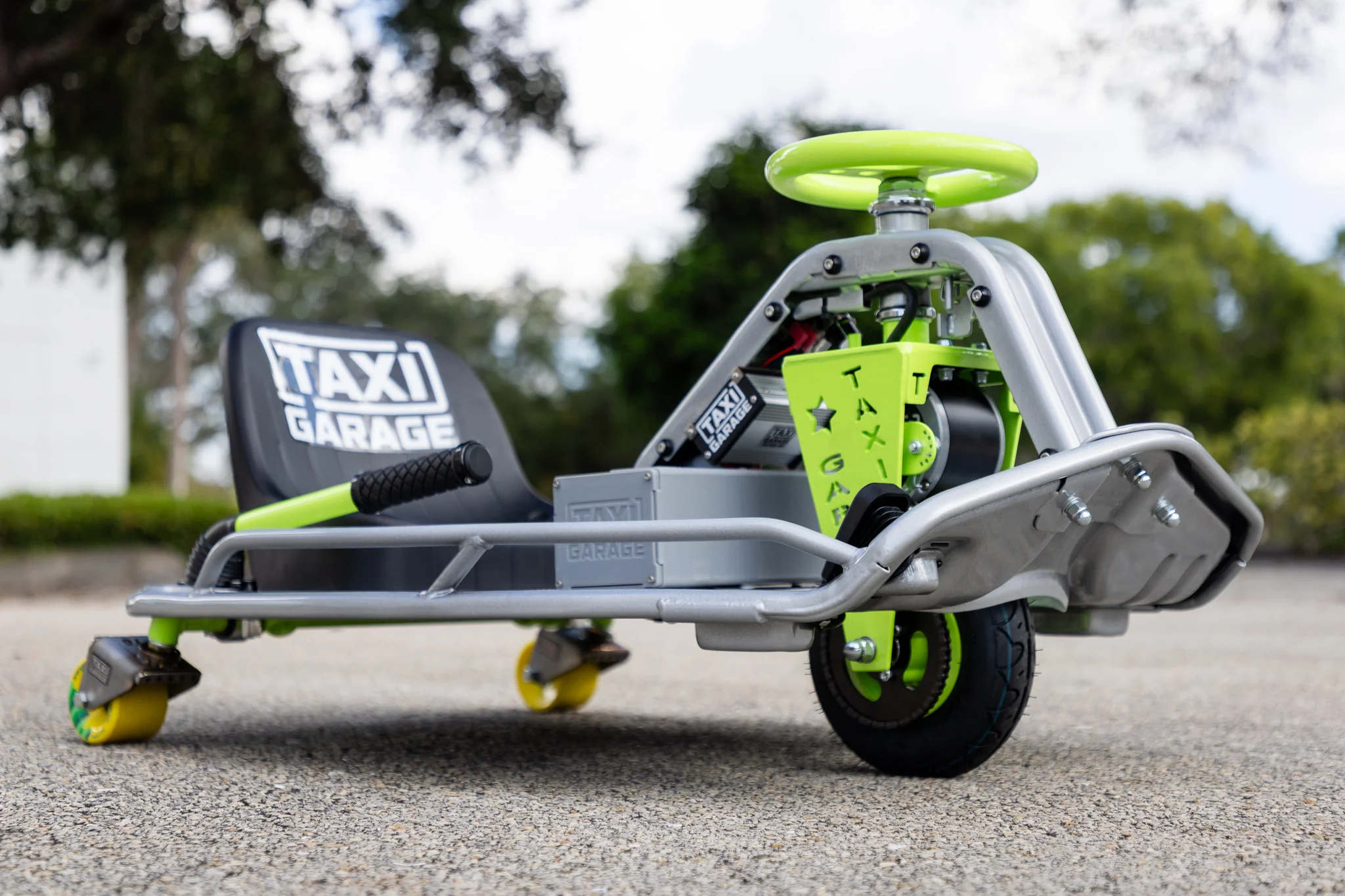 Taxi Garage Stage 4 "Silver Neon" Crazy Cart INVENTORY - Image 6