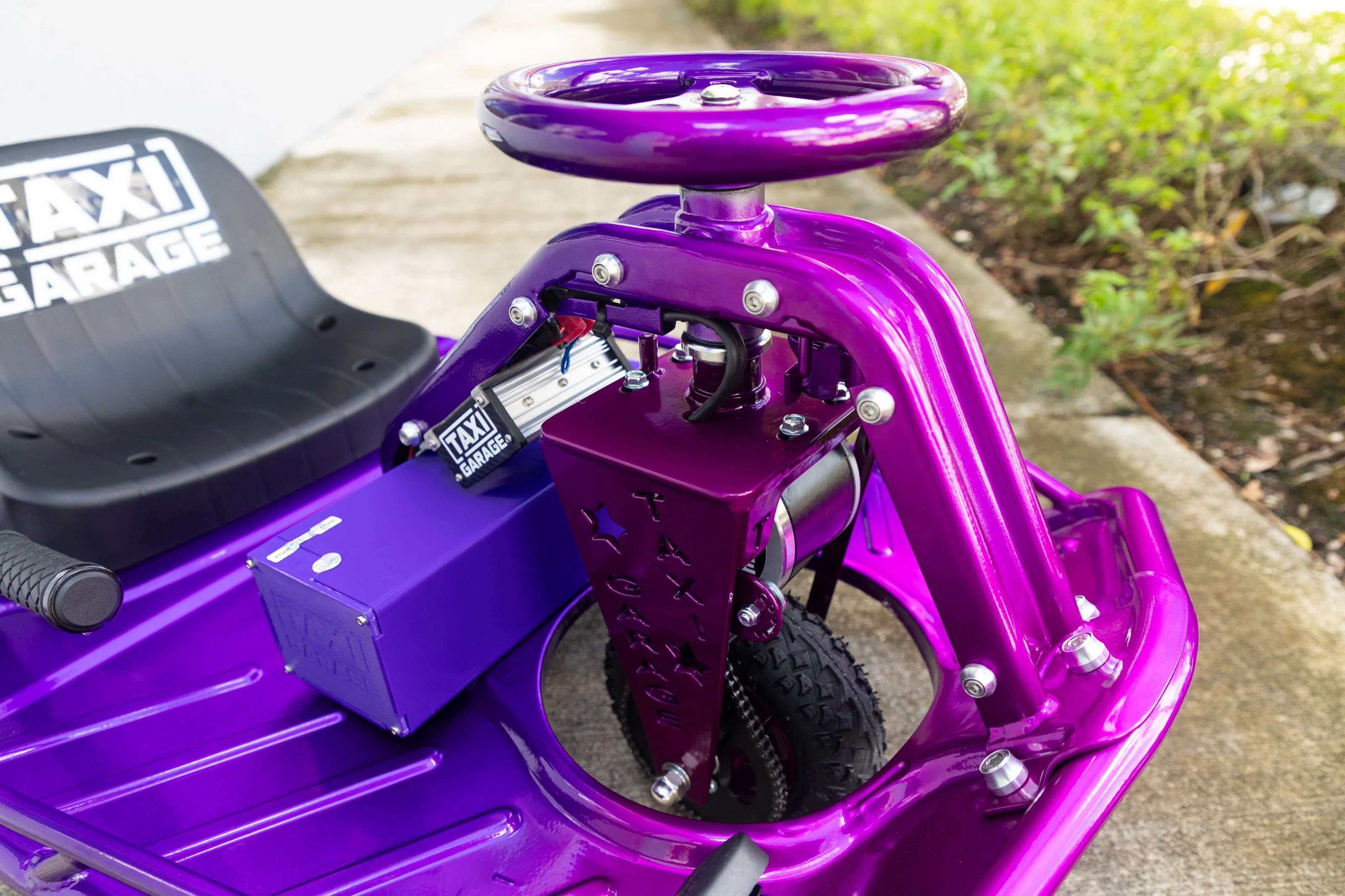 Stage 4 Taxi Garage Crazy Cart Violet Gradient Fade INVENTORY - Image 11