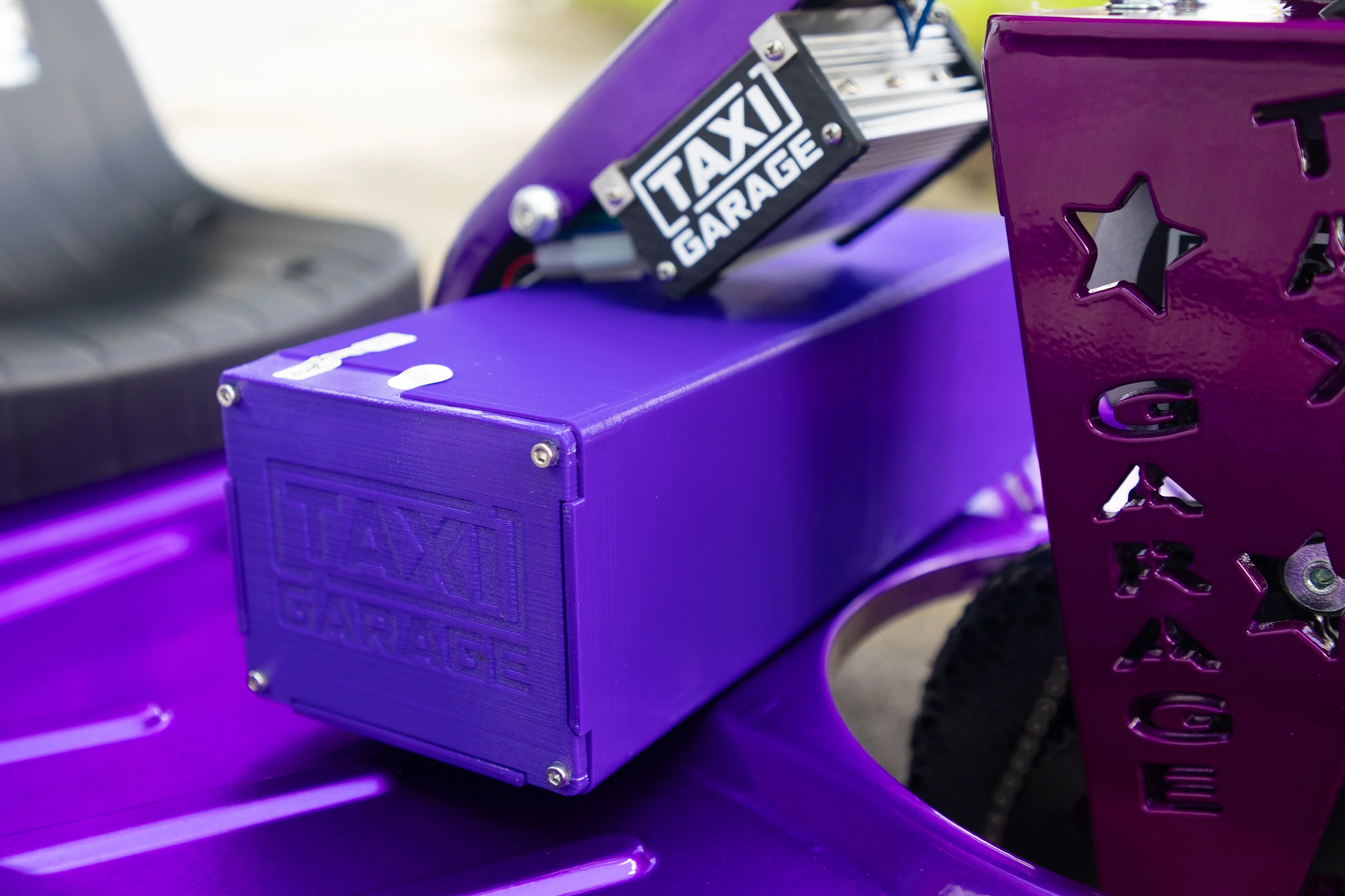Stage 4 Taxi Garage Crazy Cart Violet Gradient Fade INVENTORY - Image 5