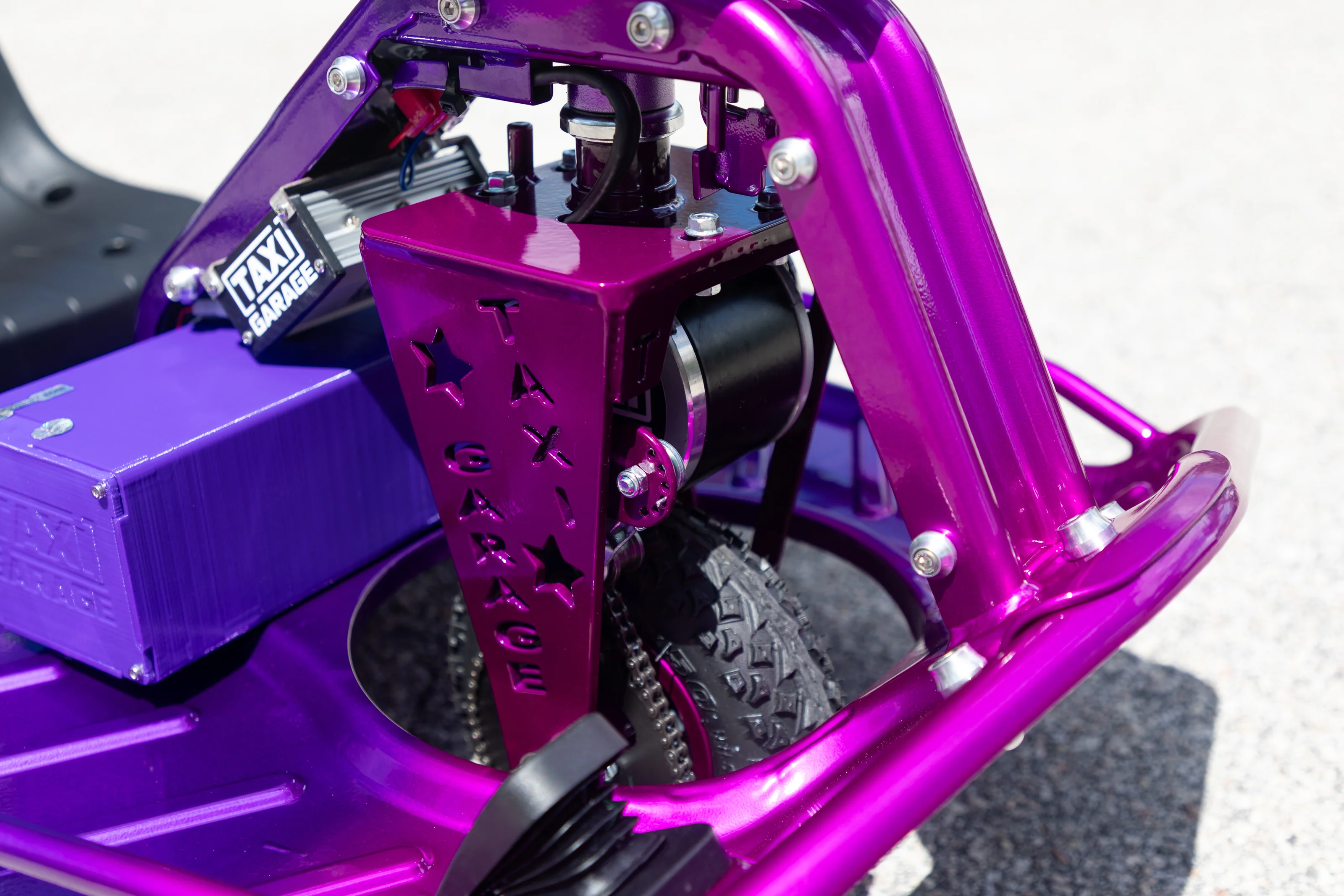 Stage 4 Taxi Garage Crazy Cart Violet Gradient Fade INVENTORY - Image 7