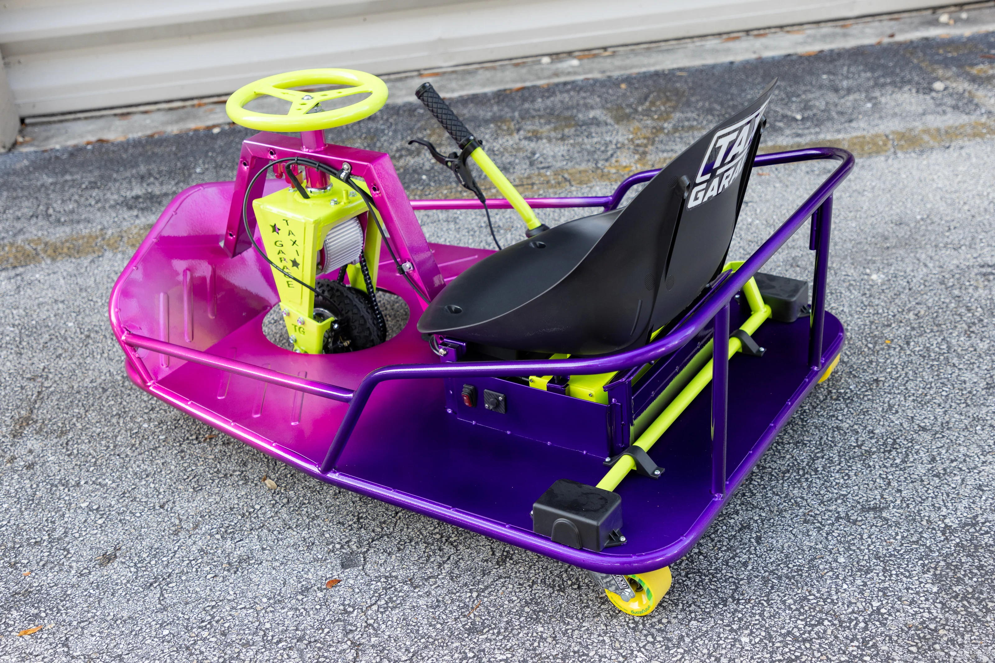 Stage 4 XL w/Brakes Naoki Fade Taxi Garage Crazy Cart INVENTORY - Image 3